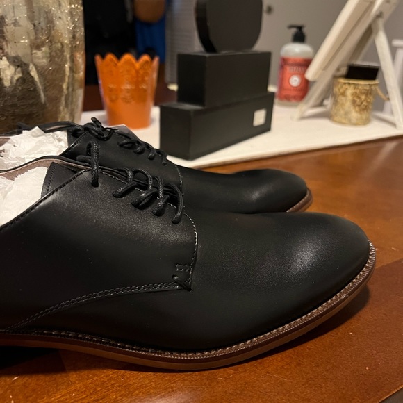 NWT Banana Republic Genuine Leather Dress Shoe - Picture 7 of 8